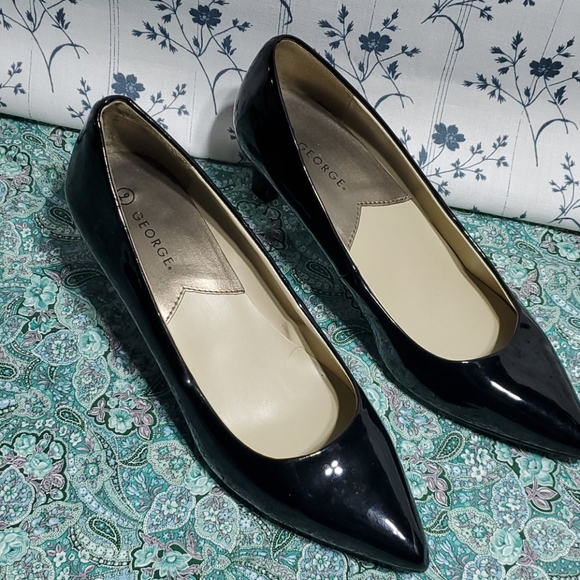 George, shiny, black, pointed toe pumps - Picture 2 of 4